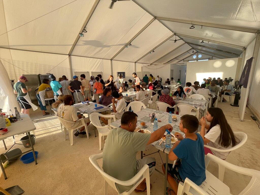 Sant'Egidio's Tent of Friendship has opened again this year in Cyprus: meals, classes and solidarity with refugees and asylum seekers